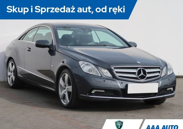 Mercedes-Benz Klasa E cena 56000 przebieg: 156348, rok produkcji 2010 z Cedynia małe 254